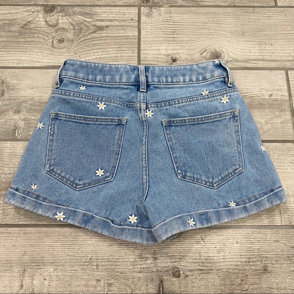 High Waisted Daisy Denim PacSun Mom Shorts - Picture 5 of 11